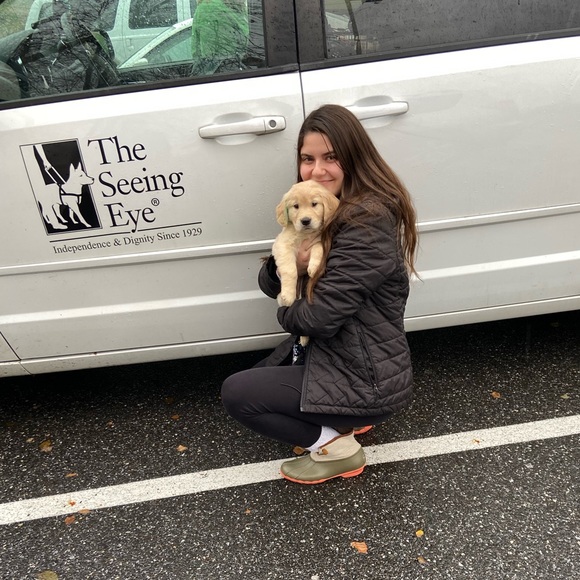 Meet your Posher, Brittney - Picture 1 of 3